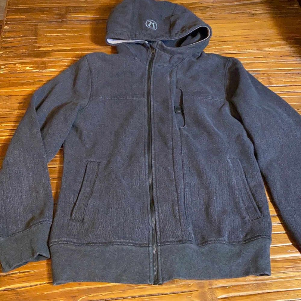 LULULEMON FULL ZIP HOODED JACKET🔥